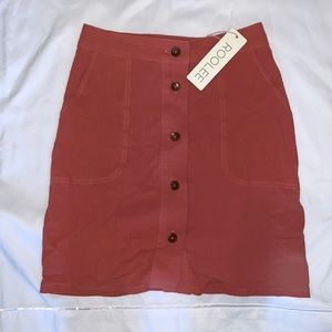 NWT linen skirt with button and pocket detail